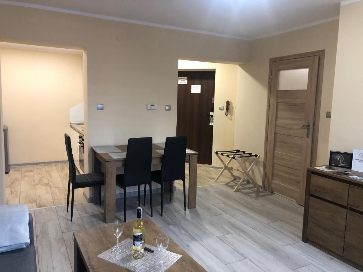 Apartamenty Alicja Dzierzoniow Exterior foto